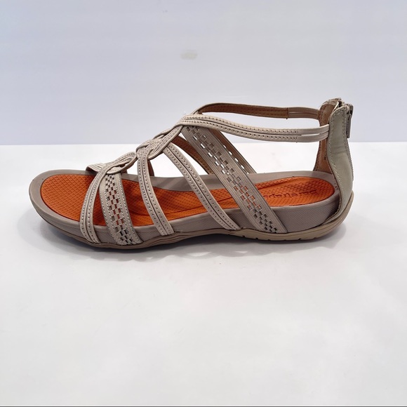 BareTraps Sandals, Gray, size 9.5 - Picture 3 of 8